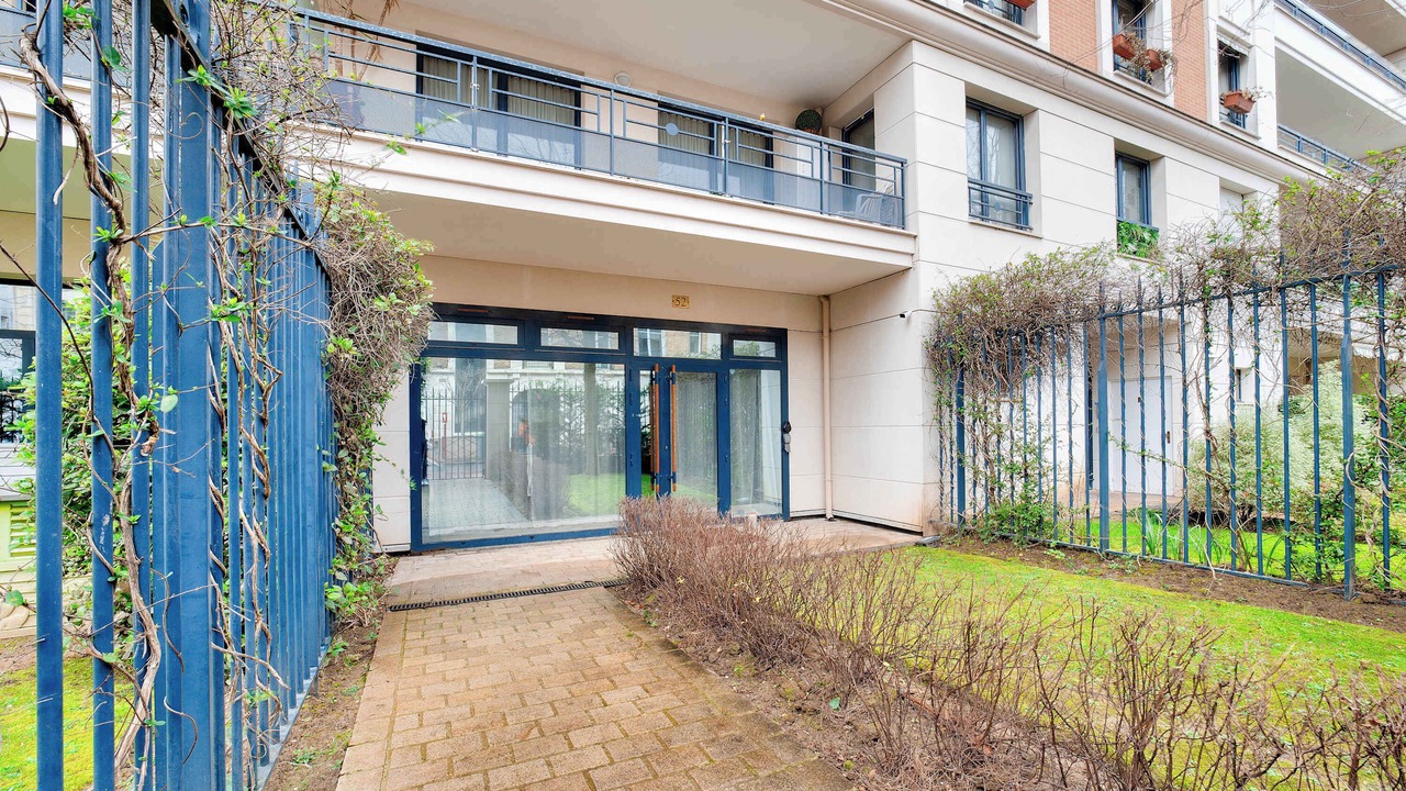 Photo of Outdoor in Saint-Mande