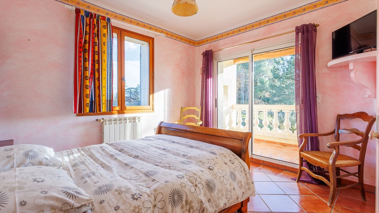 Photo of Bedroom in Puymeras