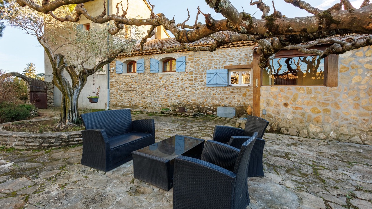 Photo of Patio Balcony in Puymeras