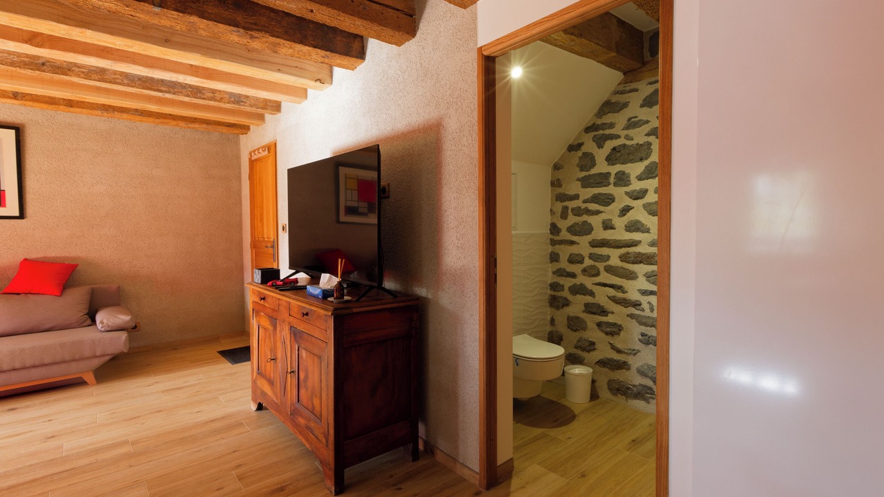 Photo of Bathroom in Oradour