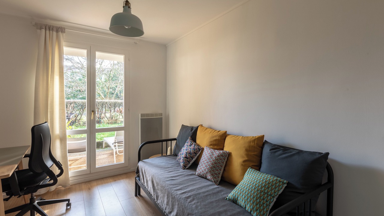 Photo of Livingroom in Up 1.5 Saint-Ferreol