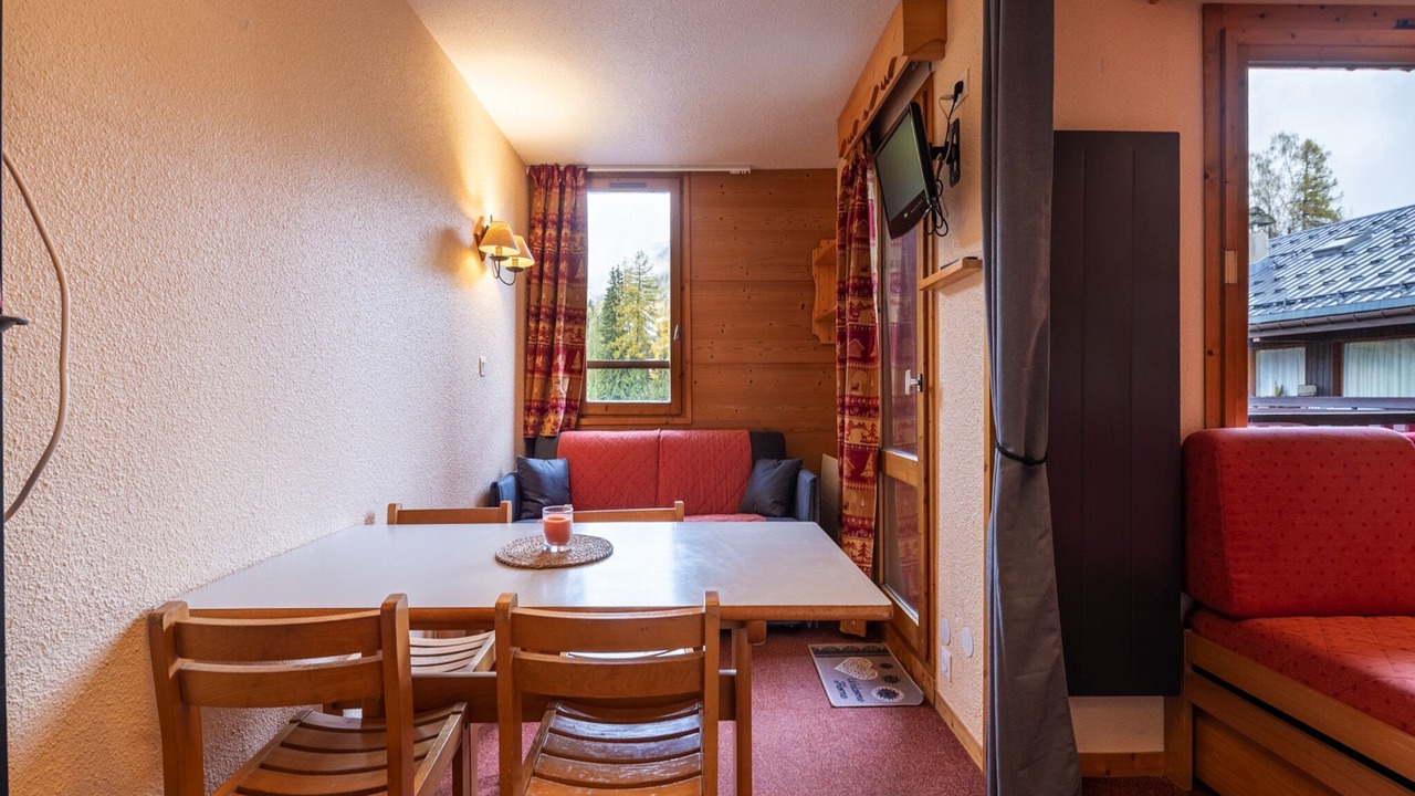 Photo of Livingroom in Doucy-Combelouviere