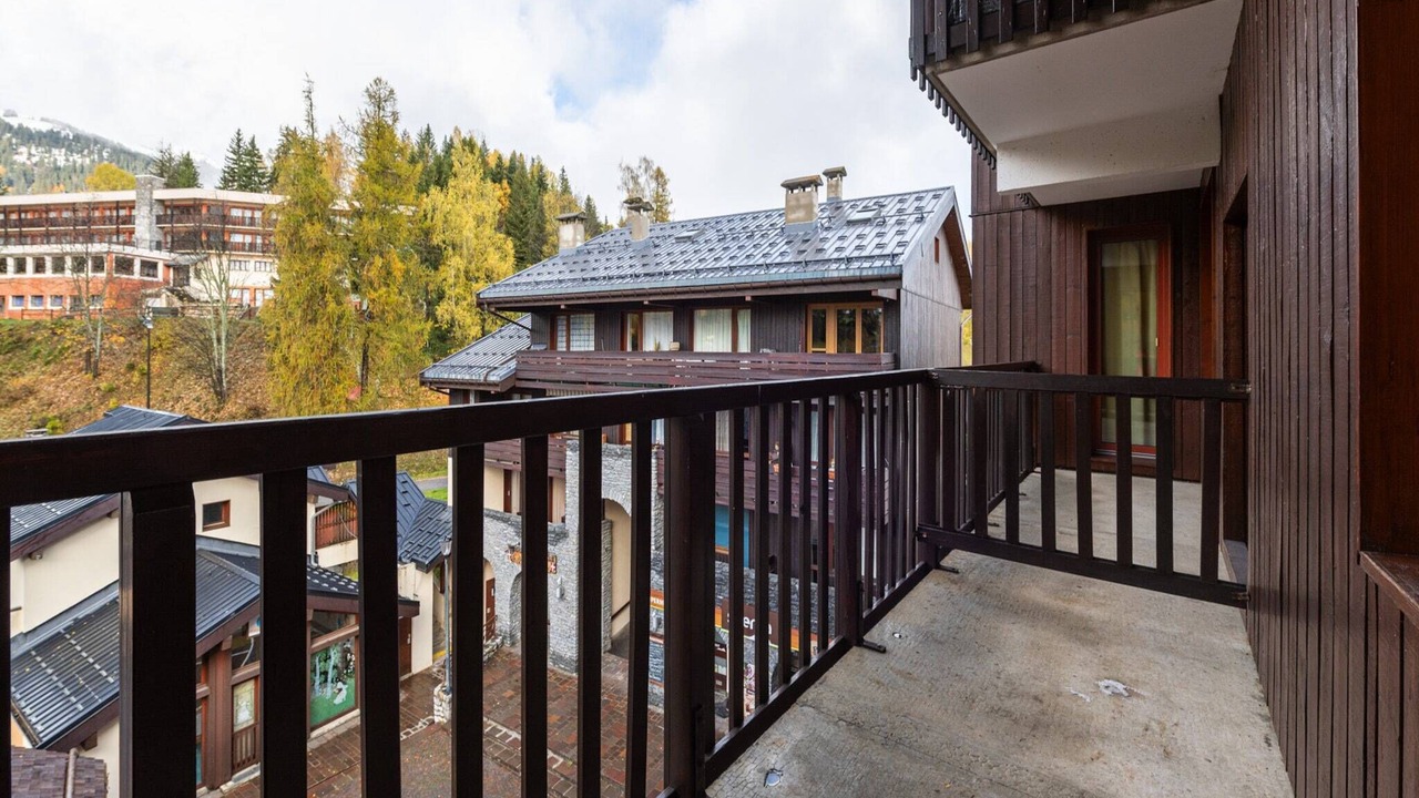 Photo of Patio Balcony in Doucy-Combelouviere