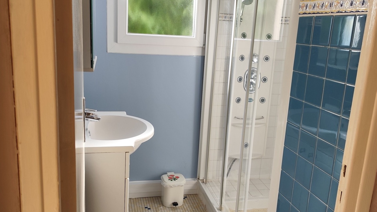 Photo of Bathroom in Le Creusot