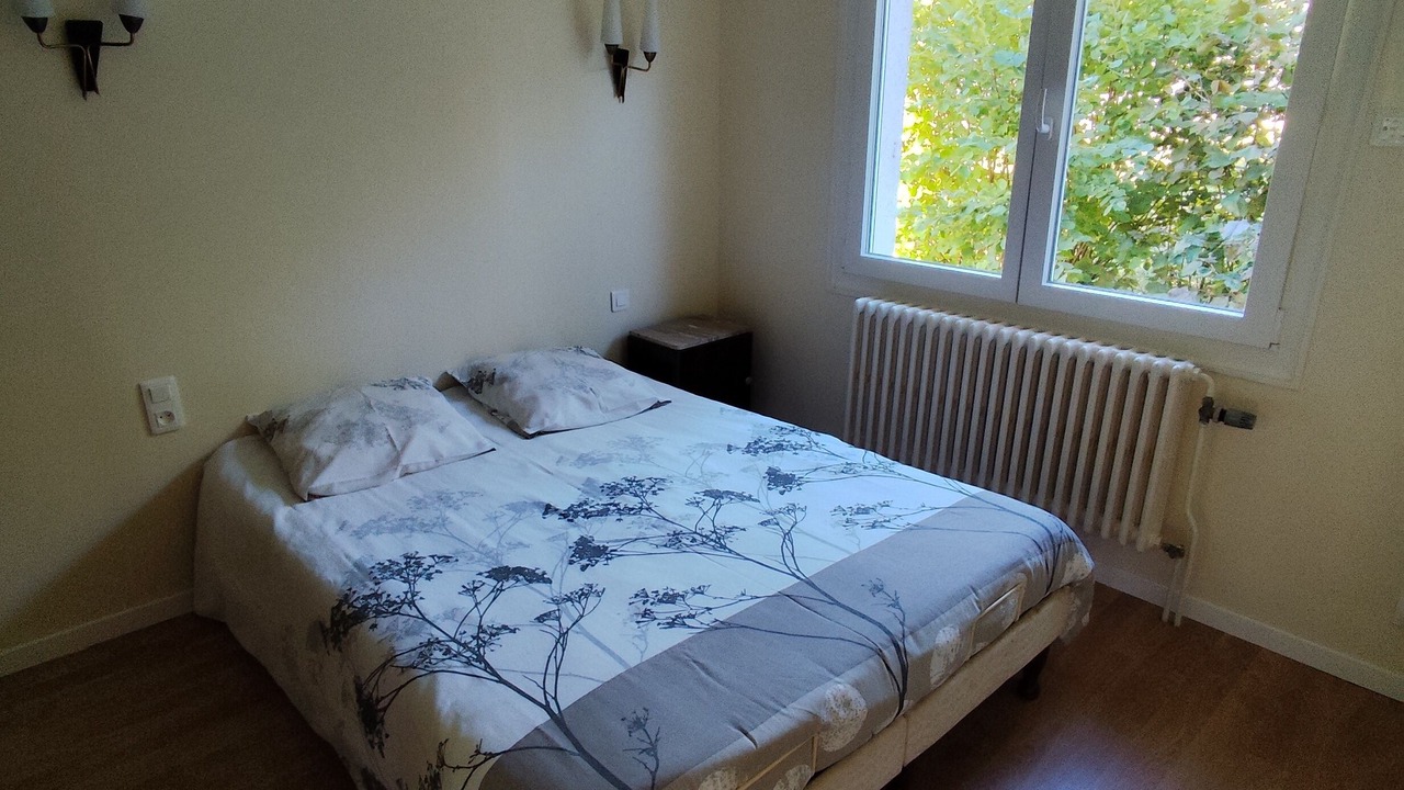 Photo of Bedroom in Le Creusot