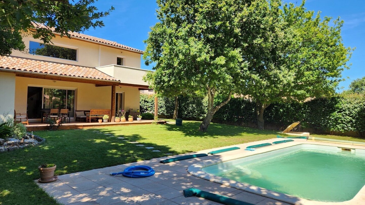 Photo of Outdoor in Saint-Paul-Trois-Chateaux