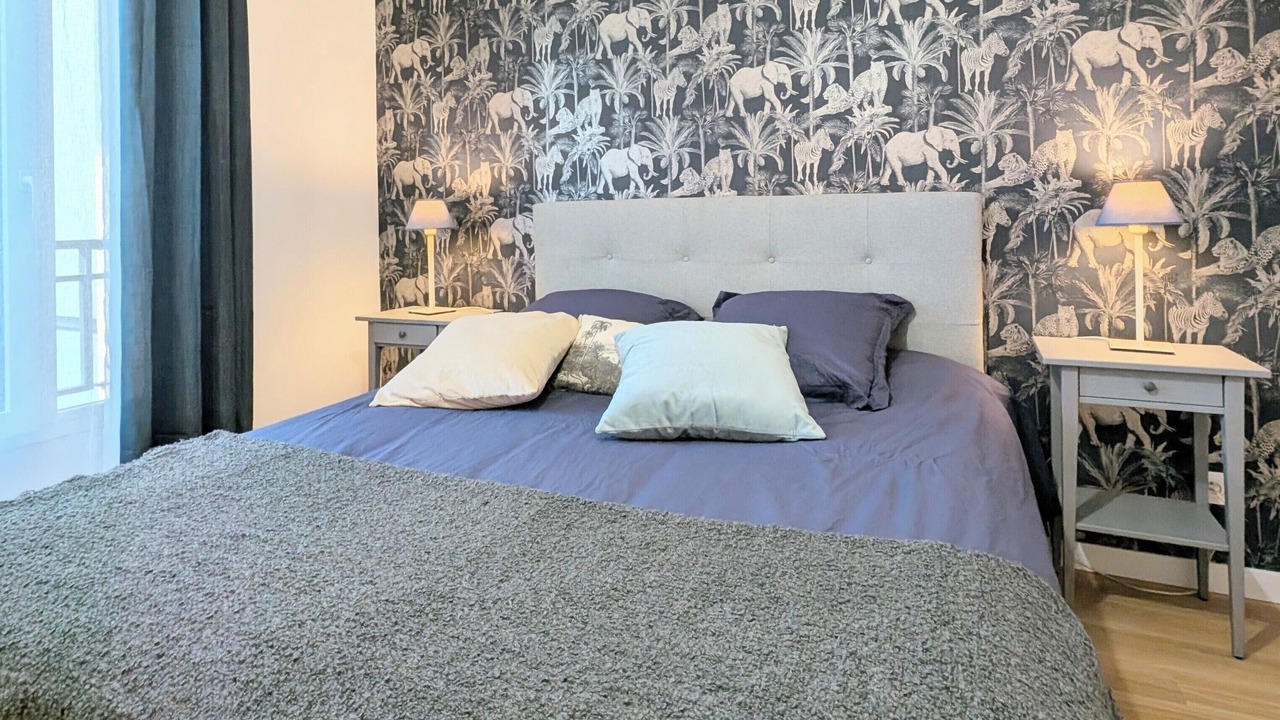 Photo of Bedroom in Adamville