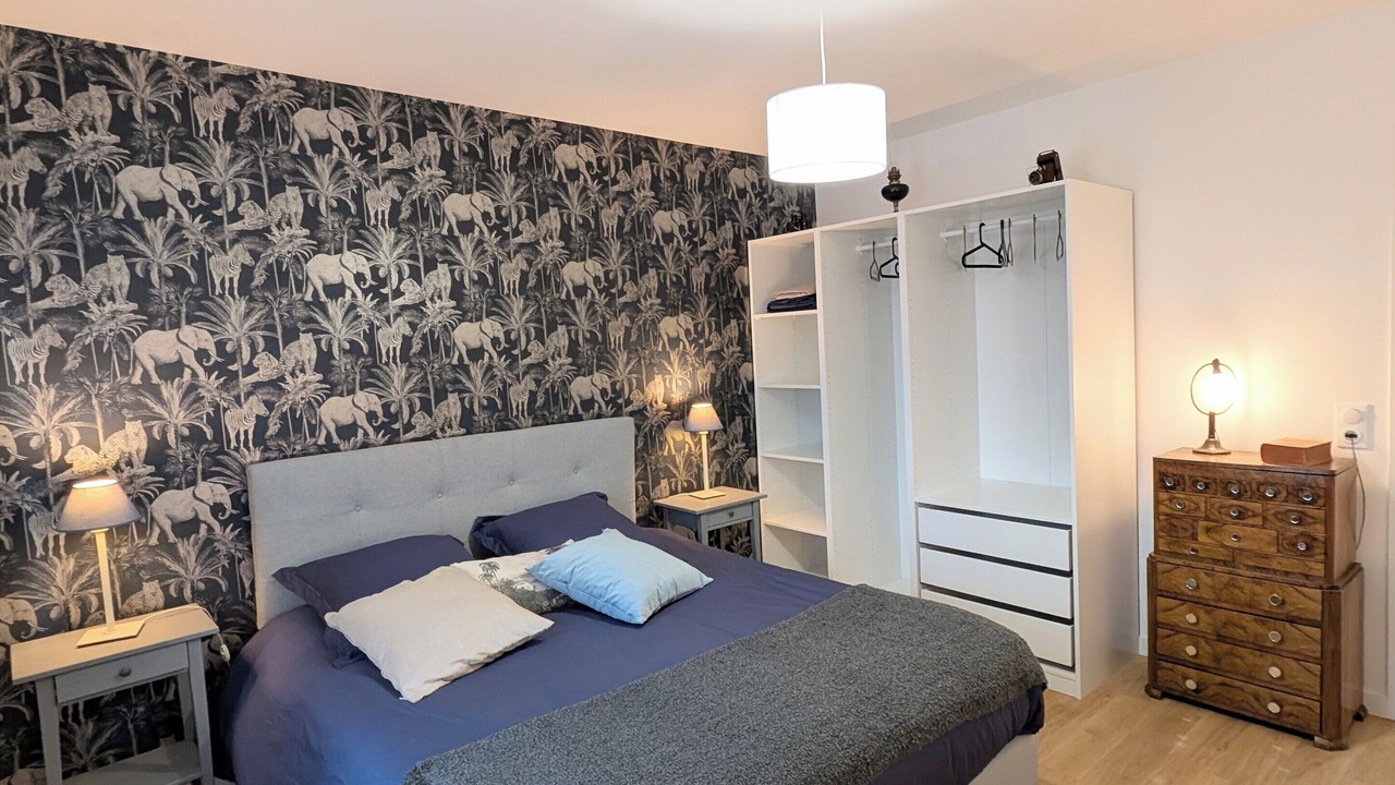Photo of Bedroom in Adamville