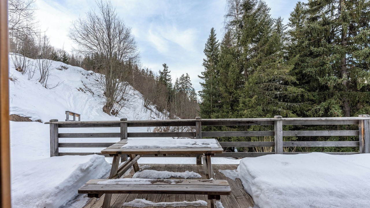 Photo of Outdoor in Arc-1600