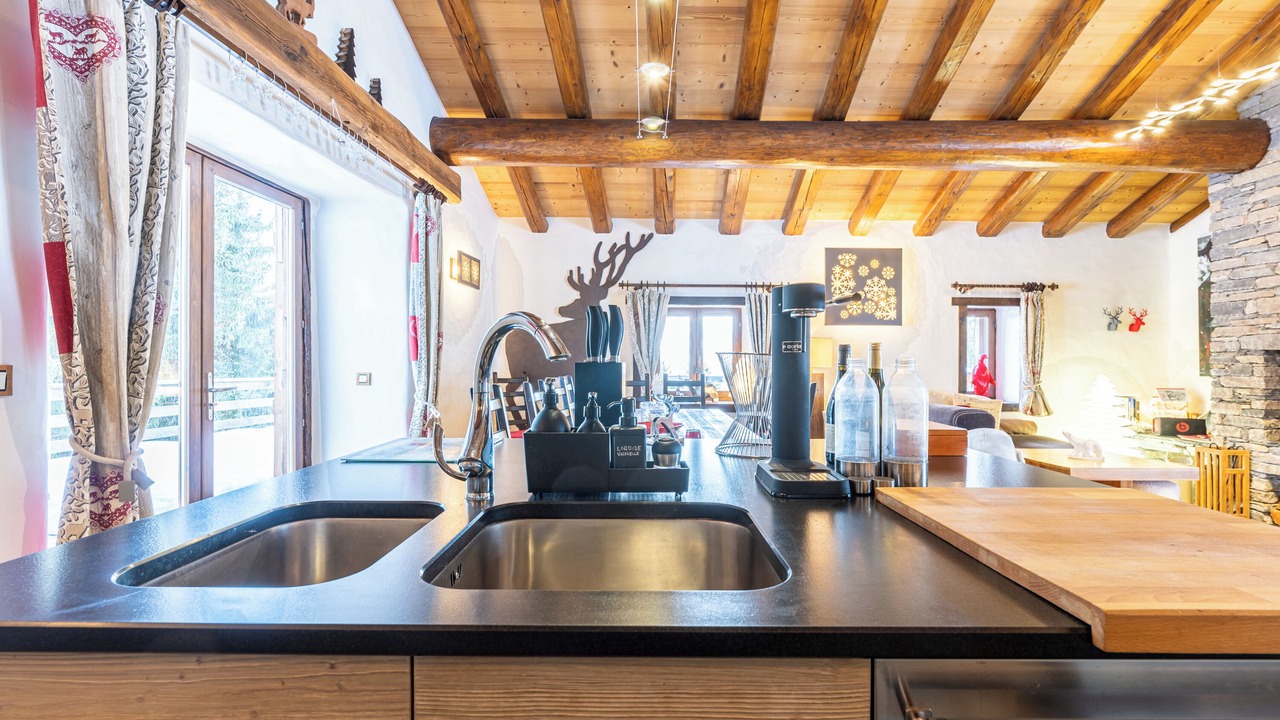 Photo of Kitchen in Arc-1600