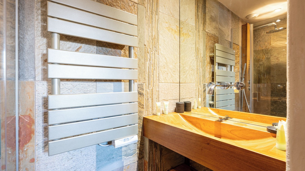 Photo of Bathroom in Arc-1600