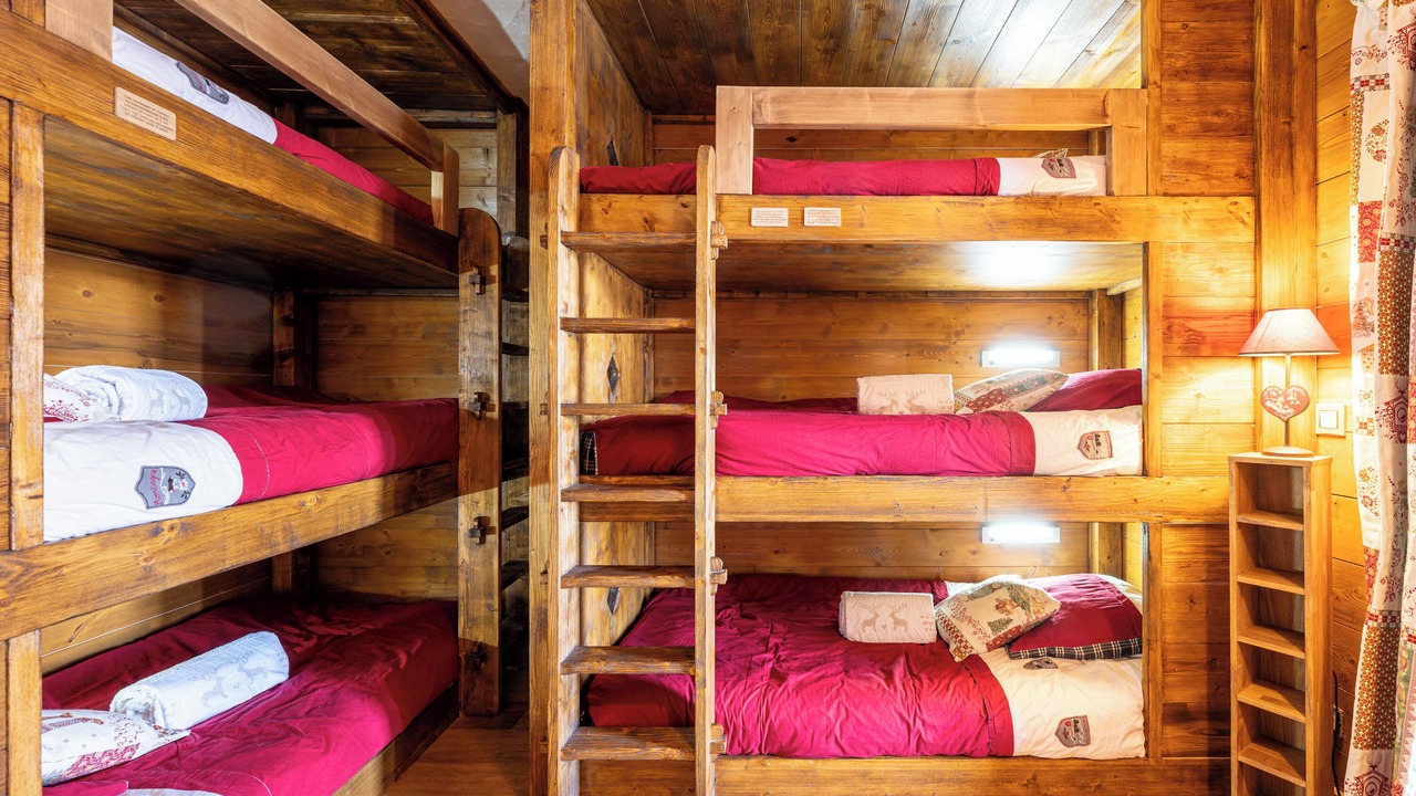 Photo of Bedroom in Arc-1600