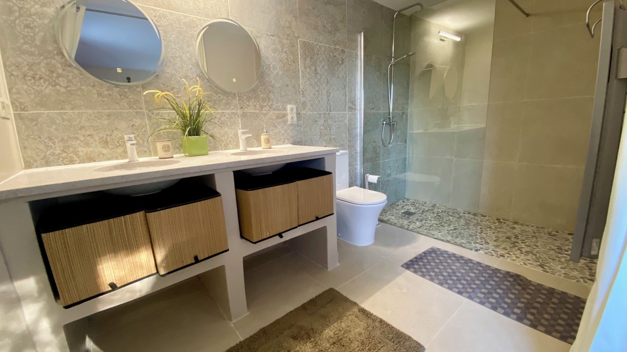 Photo of Bathroom in Villedieu