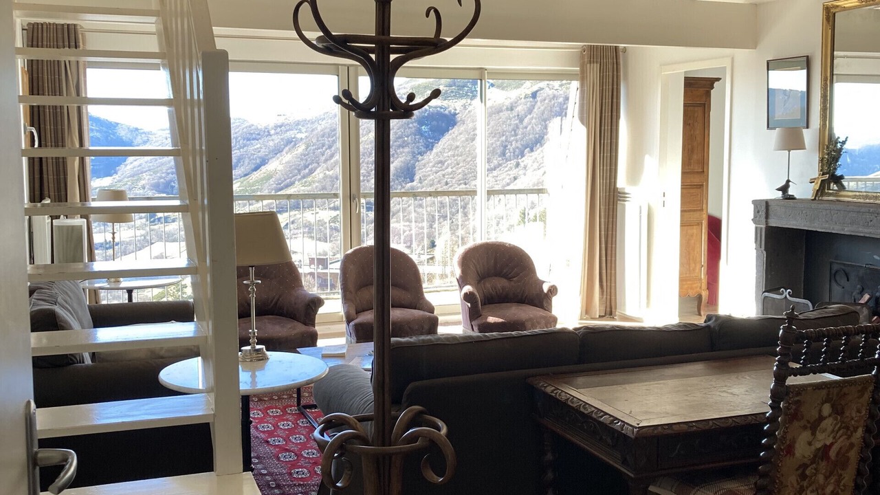 Photo of Livingroom in Saint-Jacques-des-Blats