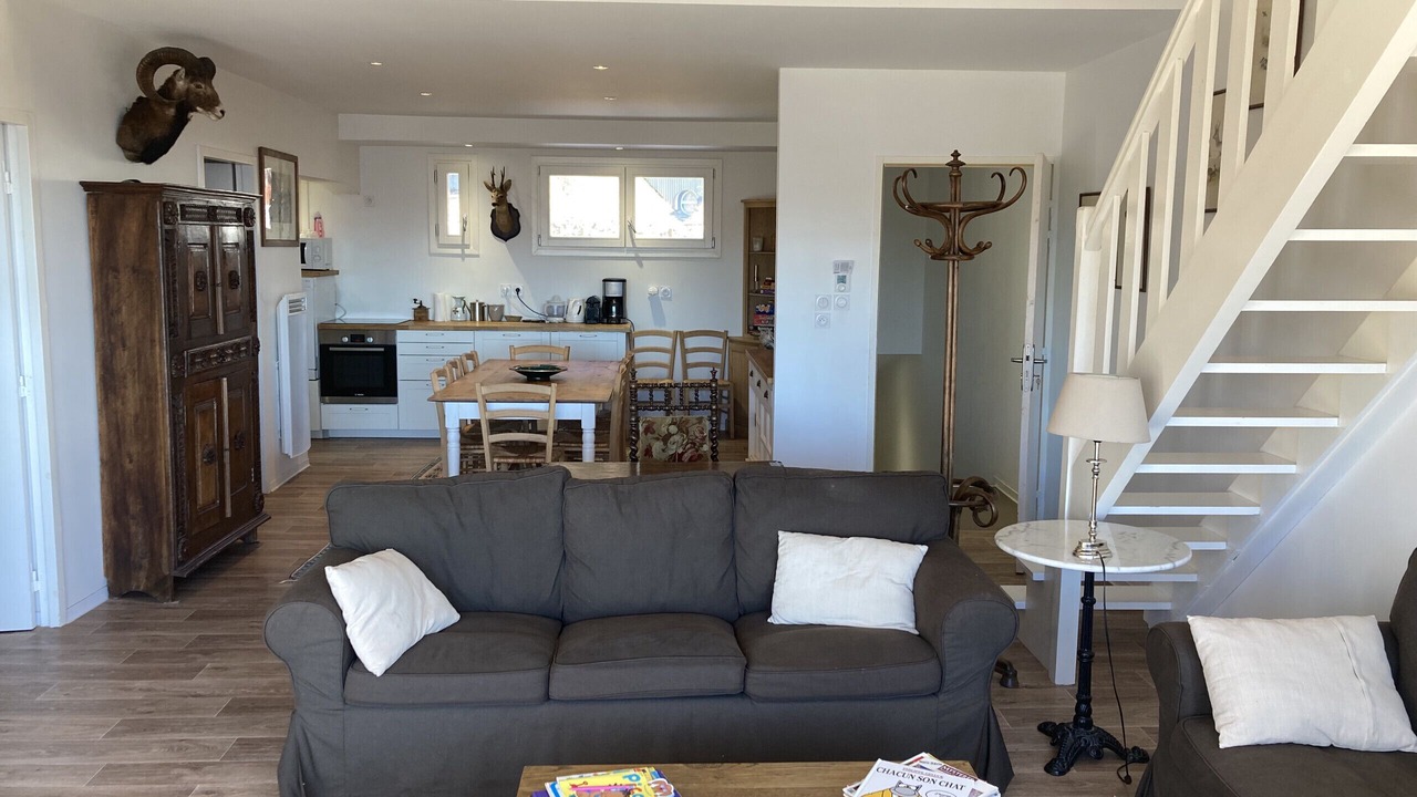 Photo of Livingroom in Saint-Jacques-des-Blats
