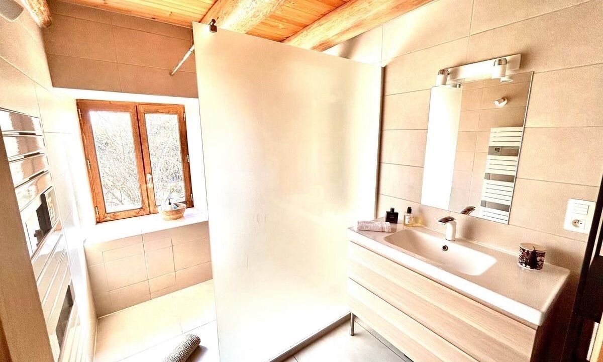 Photo of Bathroom in Saint-Vert