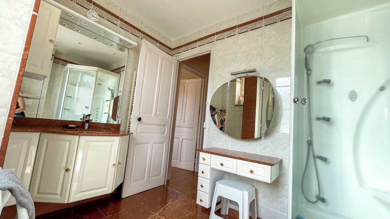 Photo of Bathroom in Le Puy-en-Velay