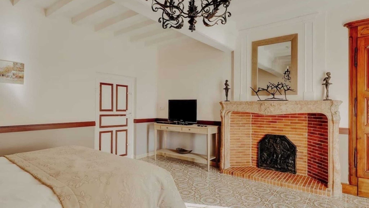 Photo of Bedroom in Saunieres