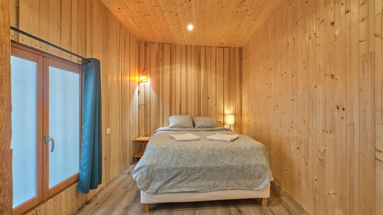 Photo of Bedroom in Saint-Antoine-l'Abbaye