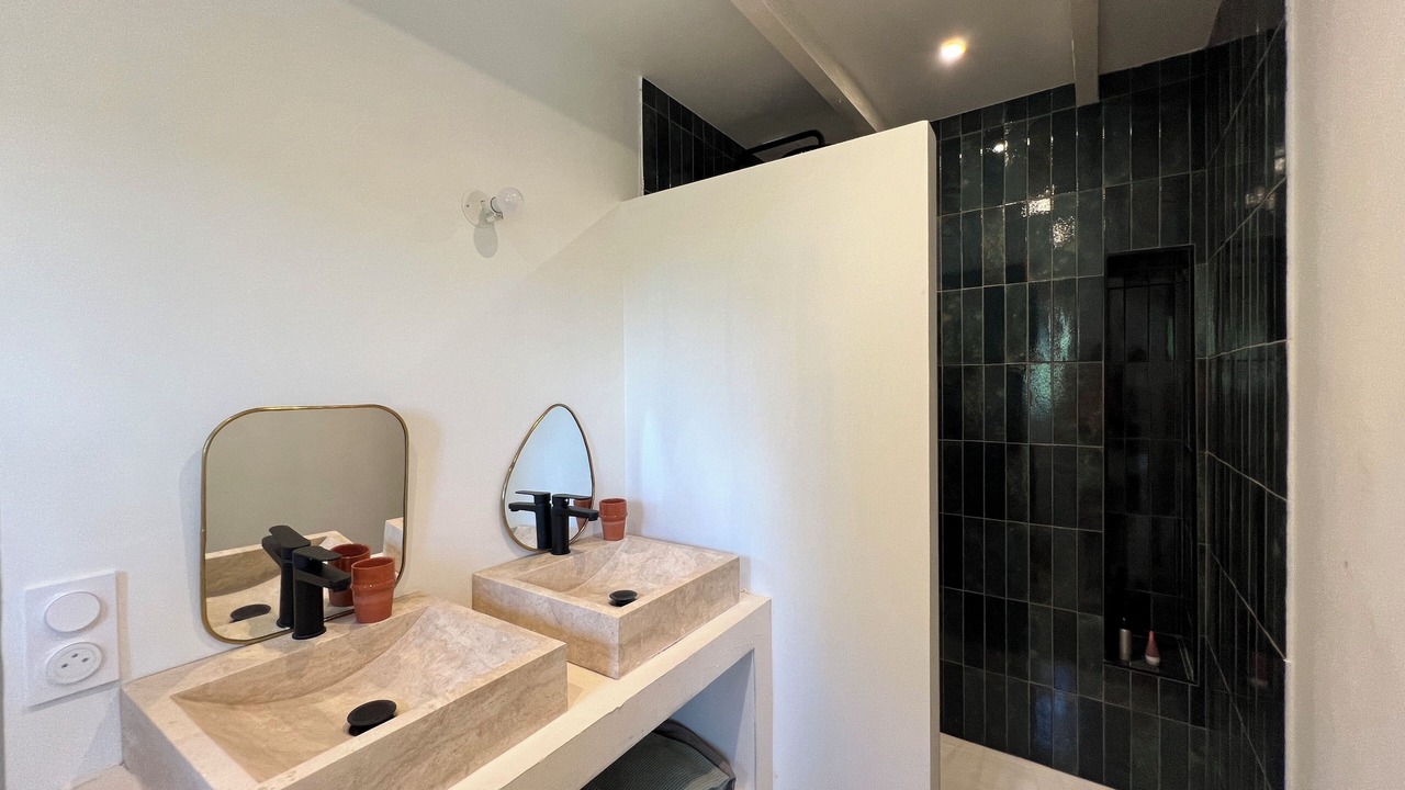 Photo of Bathroom in Colonzelle