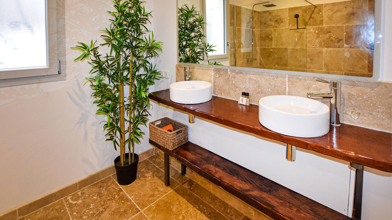 Photo of Bathroom in Mormoiron