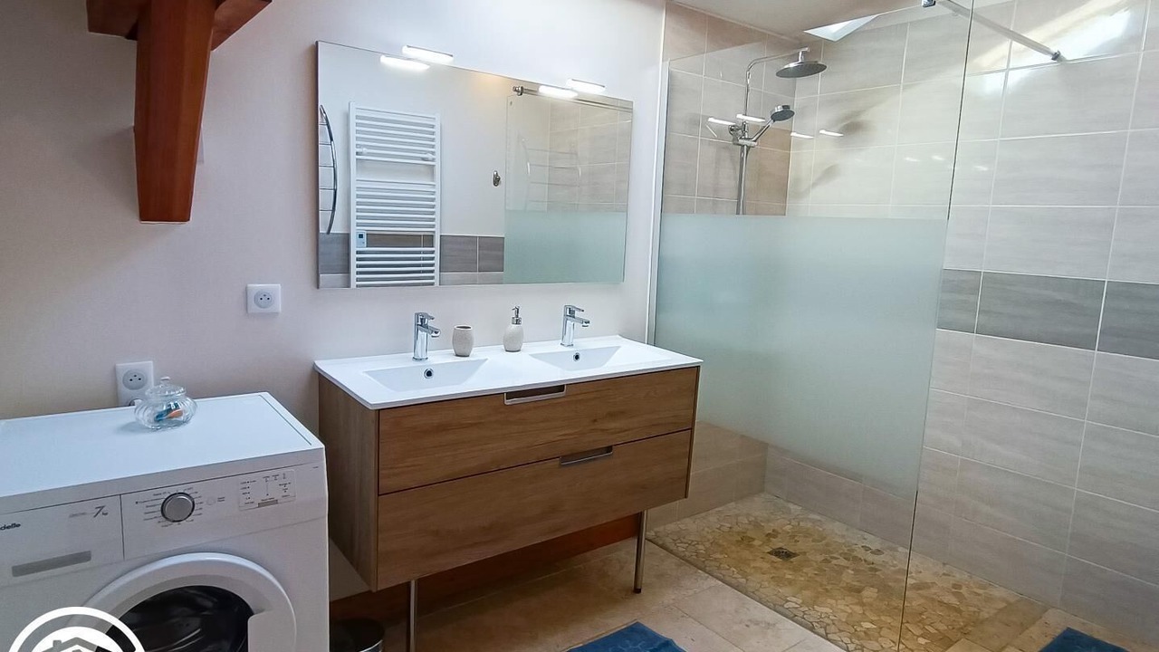 Photo of Bathroom in Ussel