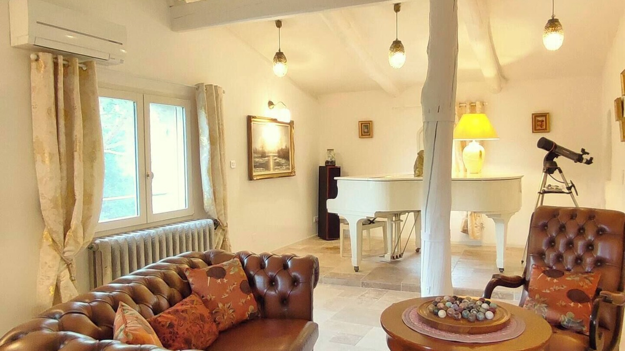 Photo of Livingroom in Rochecolombe