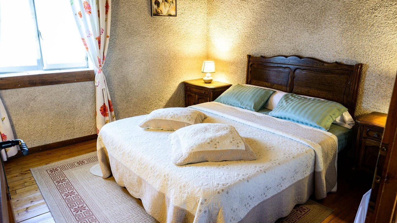 Photo of Bedroom in Saint-Romain-sous-Gourdon