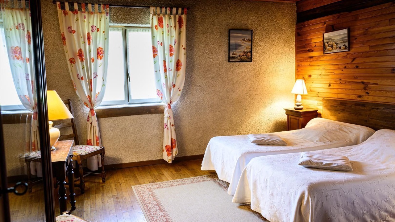 Photo of Bedroom in Saint-Romain-sous-Gourdon