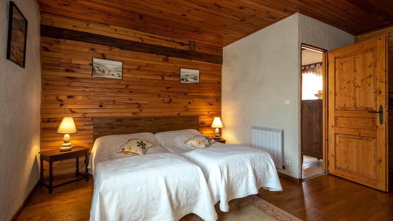 Photo of Bedroom in Saint-Romain-sous-Gourdon