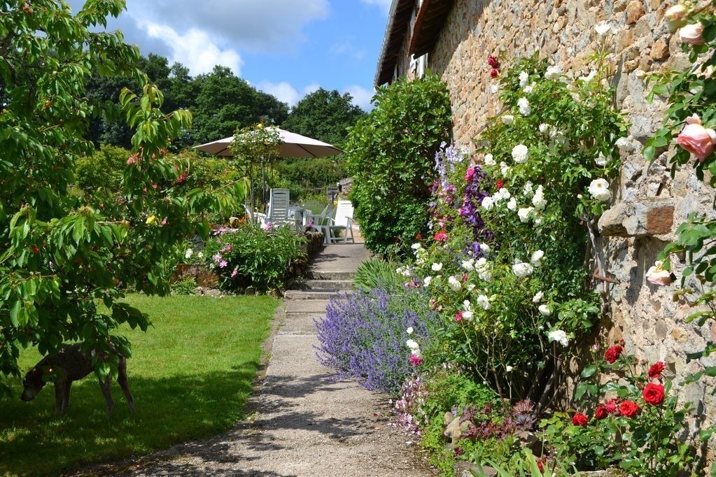 Photo of Outdoor in Saint-Romain-sous-Gourdon