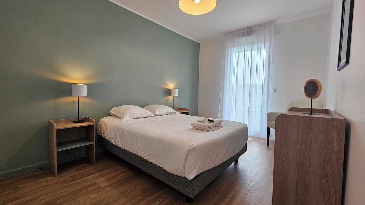 Photo of Bedroom in La Varenne Saint-Hilaire