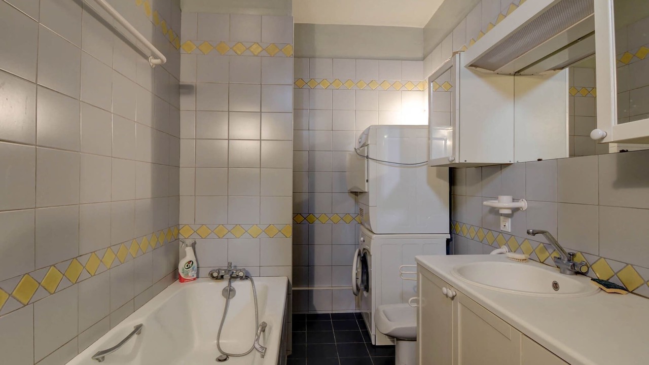Photo of Bathroom in Moussy