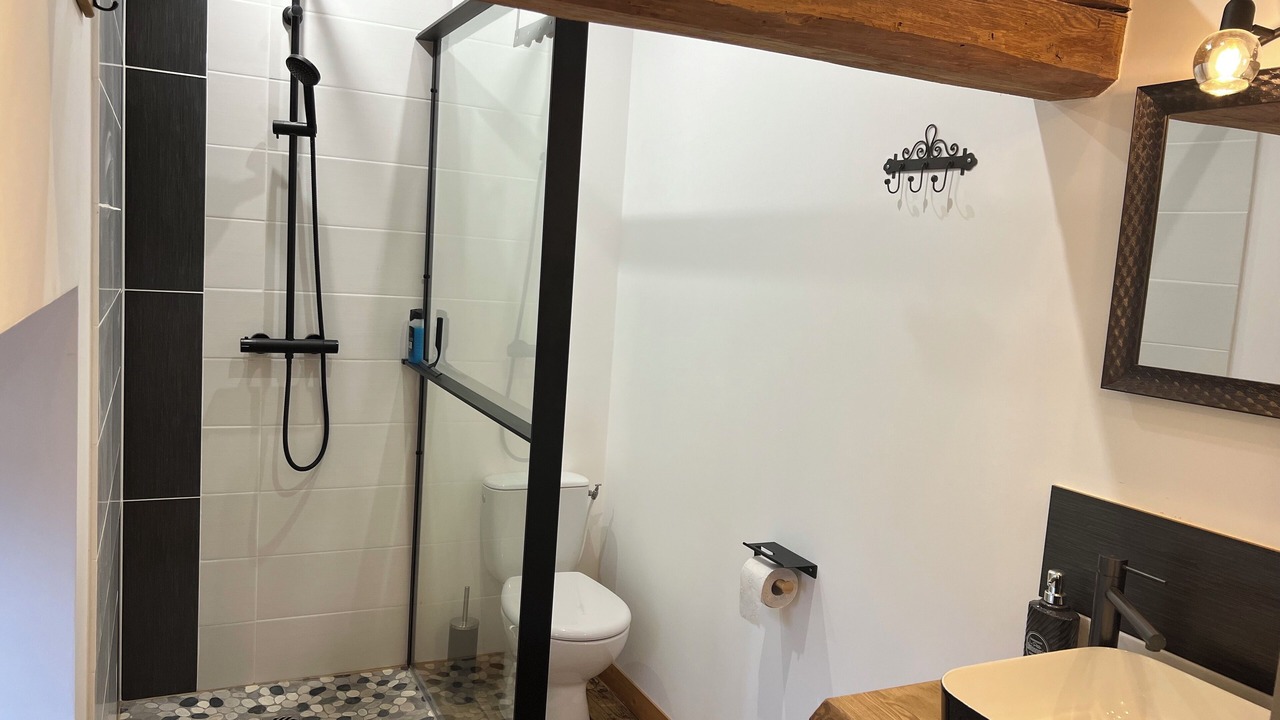 Photo of Bathroom in Peaugres