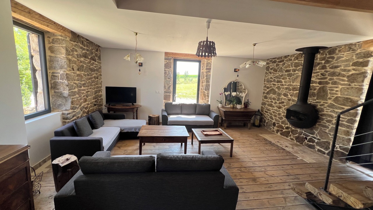 Photo of Livingroom in Peaugres