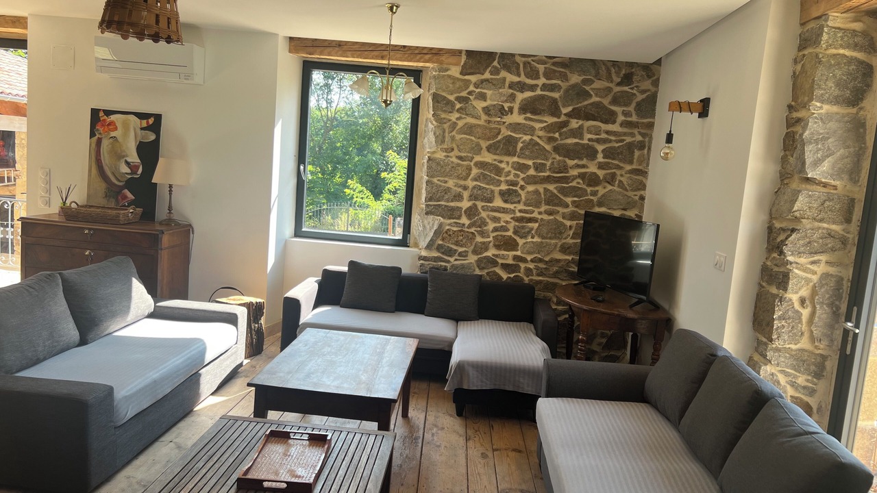 Photo of Livingroom in Peaugres