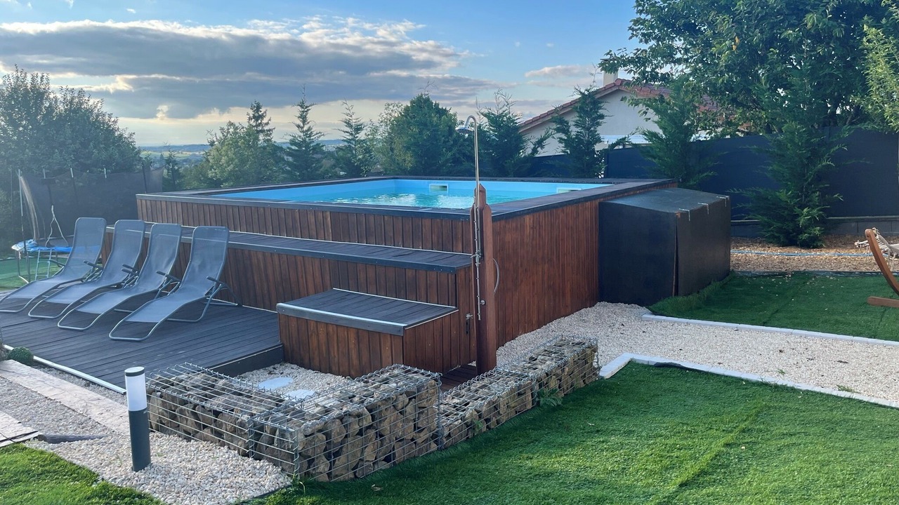 Photo of Outdoor in Saint-Symphorien-de-Lay