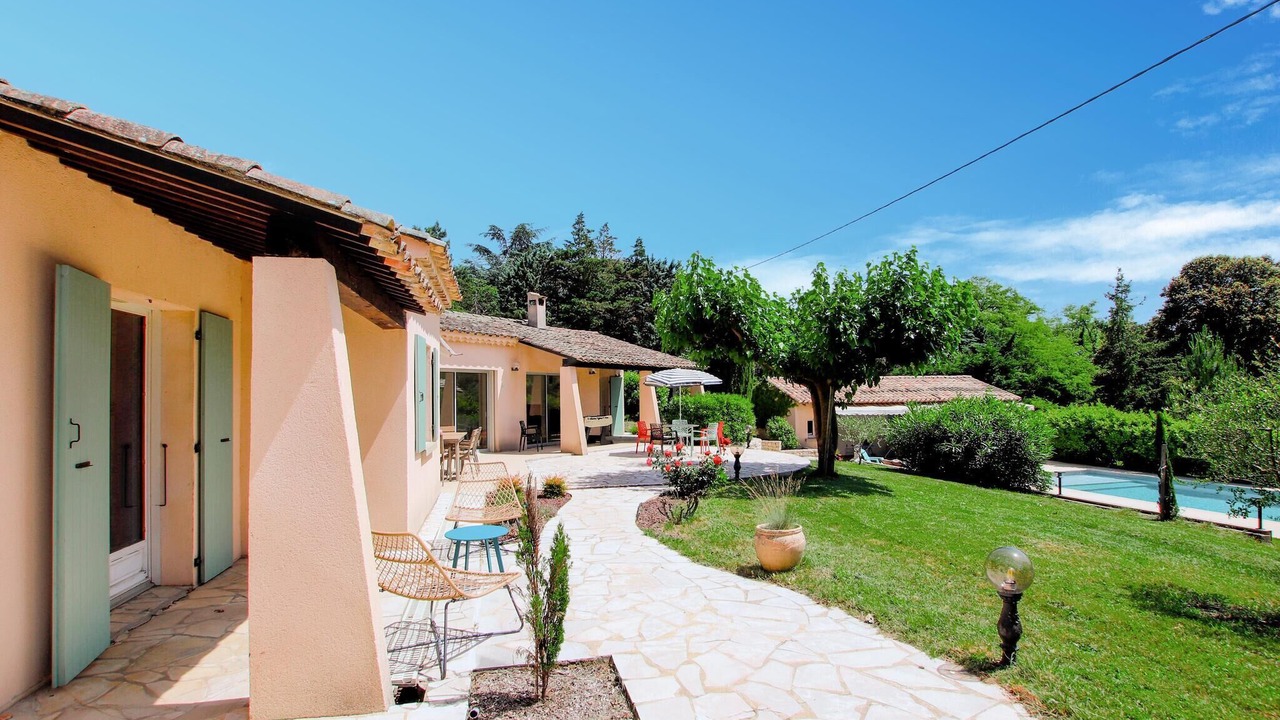 Photo of Others in Montelimar