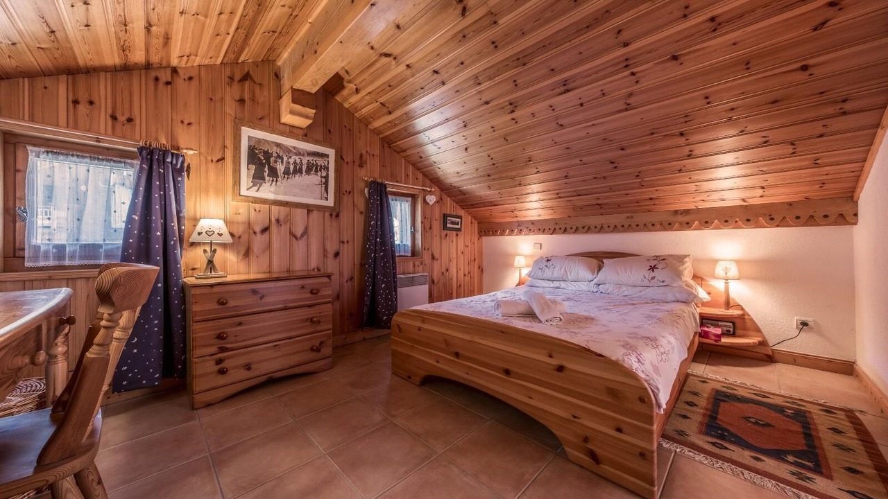 Photo of Bedroom in Les Allues