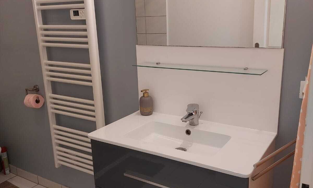 Photo of Bathroom in La Ville-du-Bois