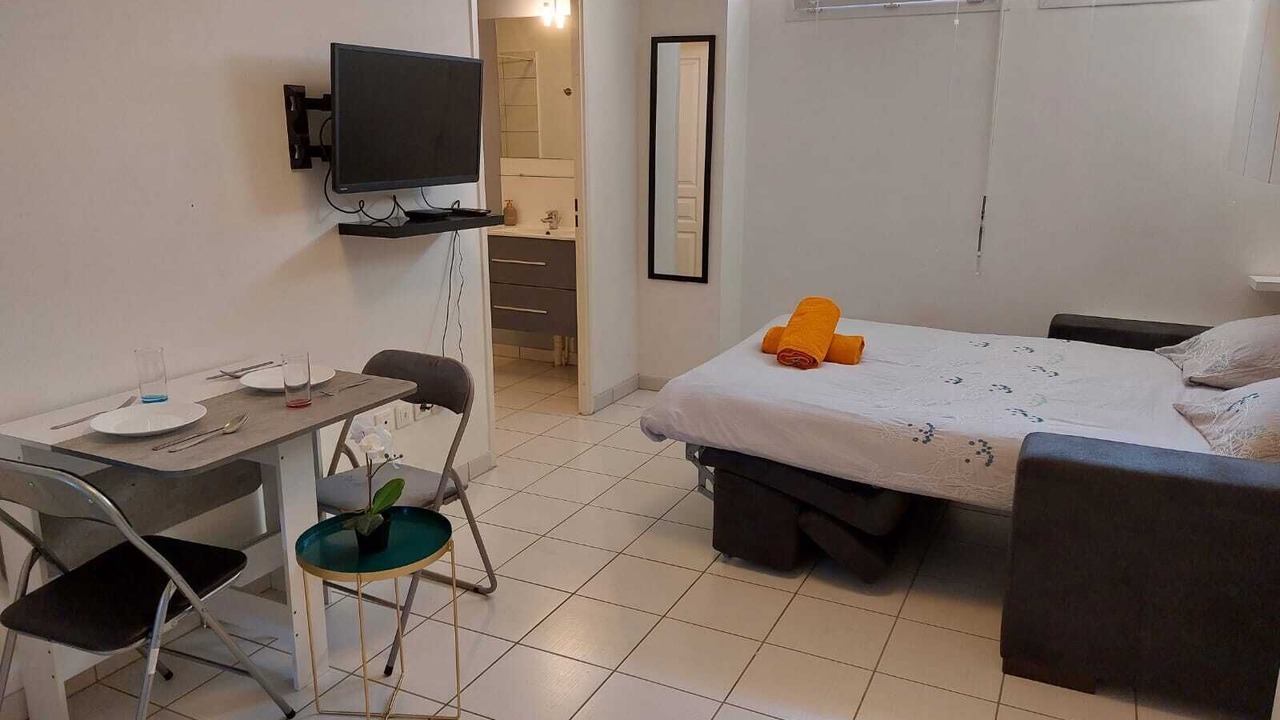 Photo of Bedroom in La Ville-du-Bois