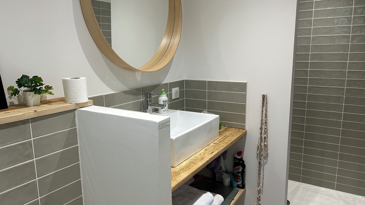 Photo of Bathroom in Saint-Restitut