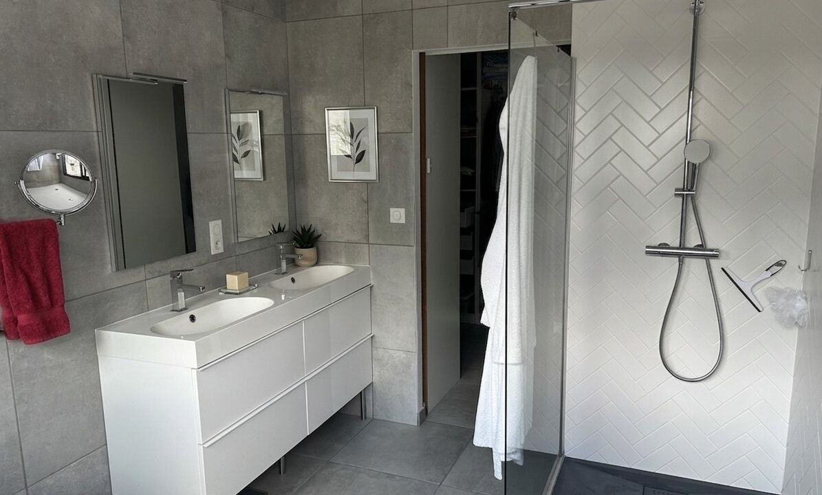 Photo of Bathroom in Saint-Restitut