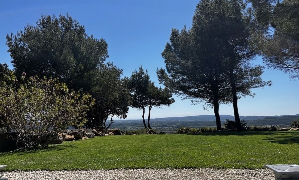 Photo of Outdoor in Saint-Restitut