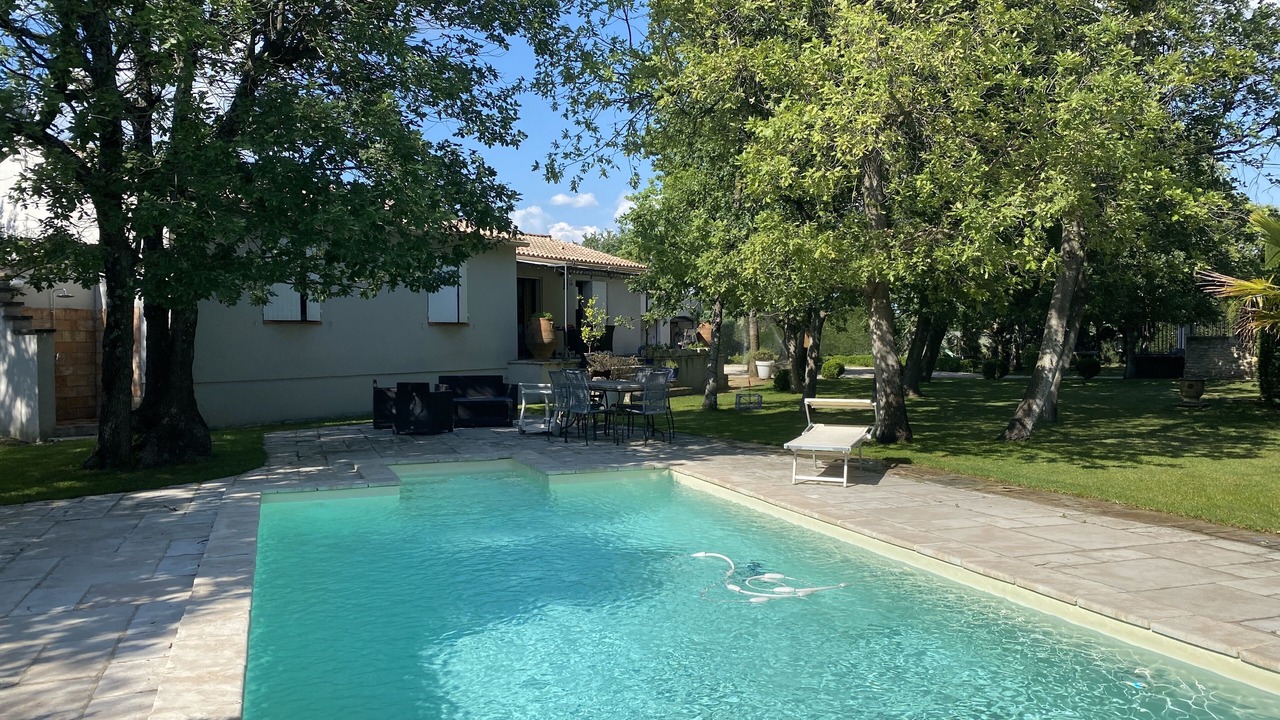 Photo of Outdoor in La Baume-de-Transit