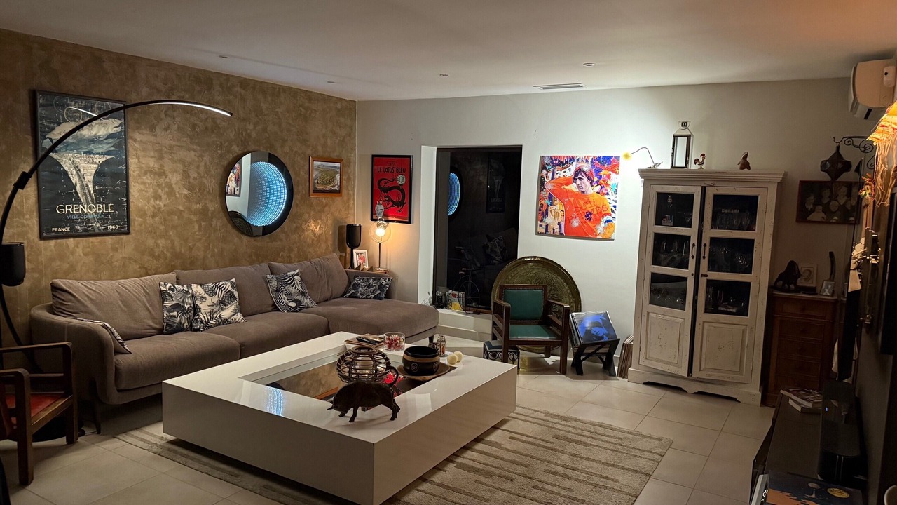 Photo of Livingroom in La Baume-de-Transit