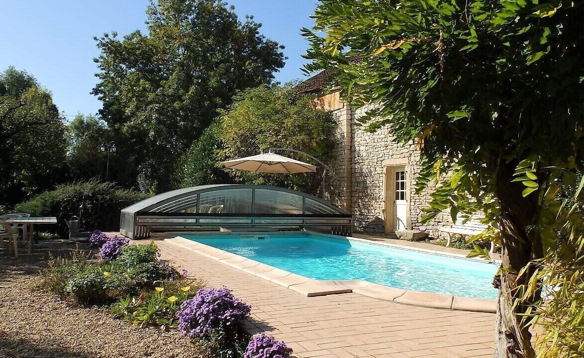 Photo of Outdoor in Membrey