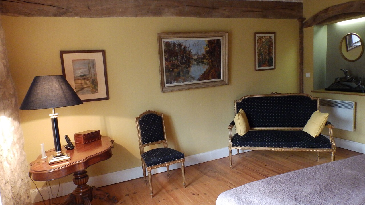 Photo of Bedroom in Membrey