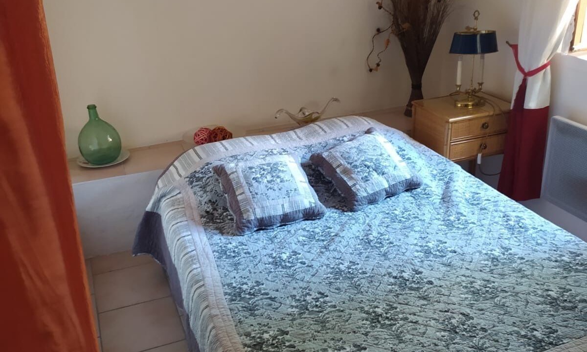 Photo of Bedroom in La Chapelle-de-Guinchay