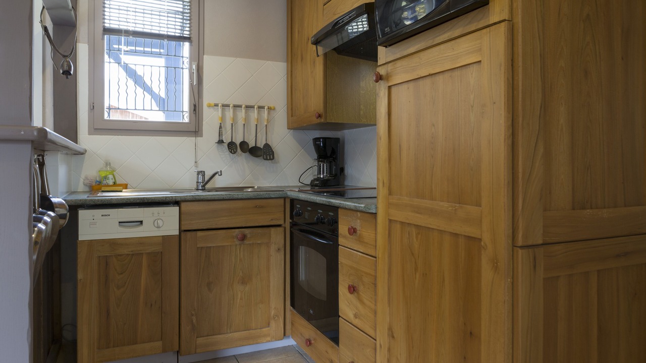 Photo of Kitchen in Nans-sous-Sainte-Anne